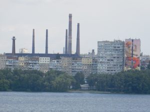 Ветеран із Лисичанська відродив родинну пасіку на Дніпропетровщині