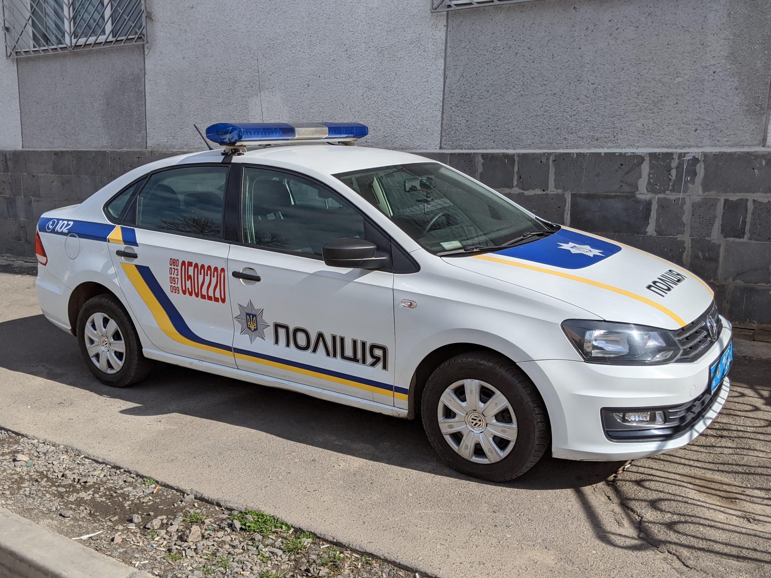 поліцейське авто Volkswagen Polo поліція України Дніпро